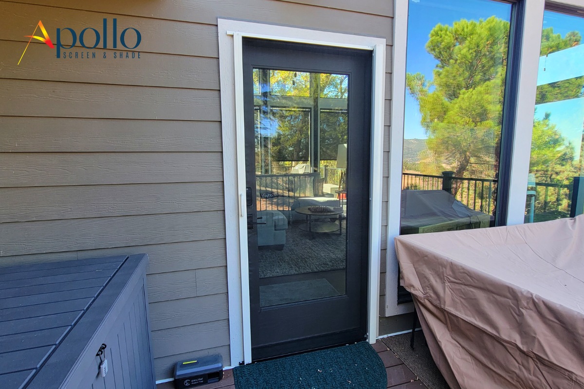 Retractable Screen San Diego CA-5808.jpg